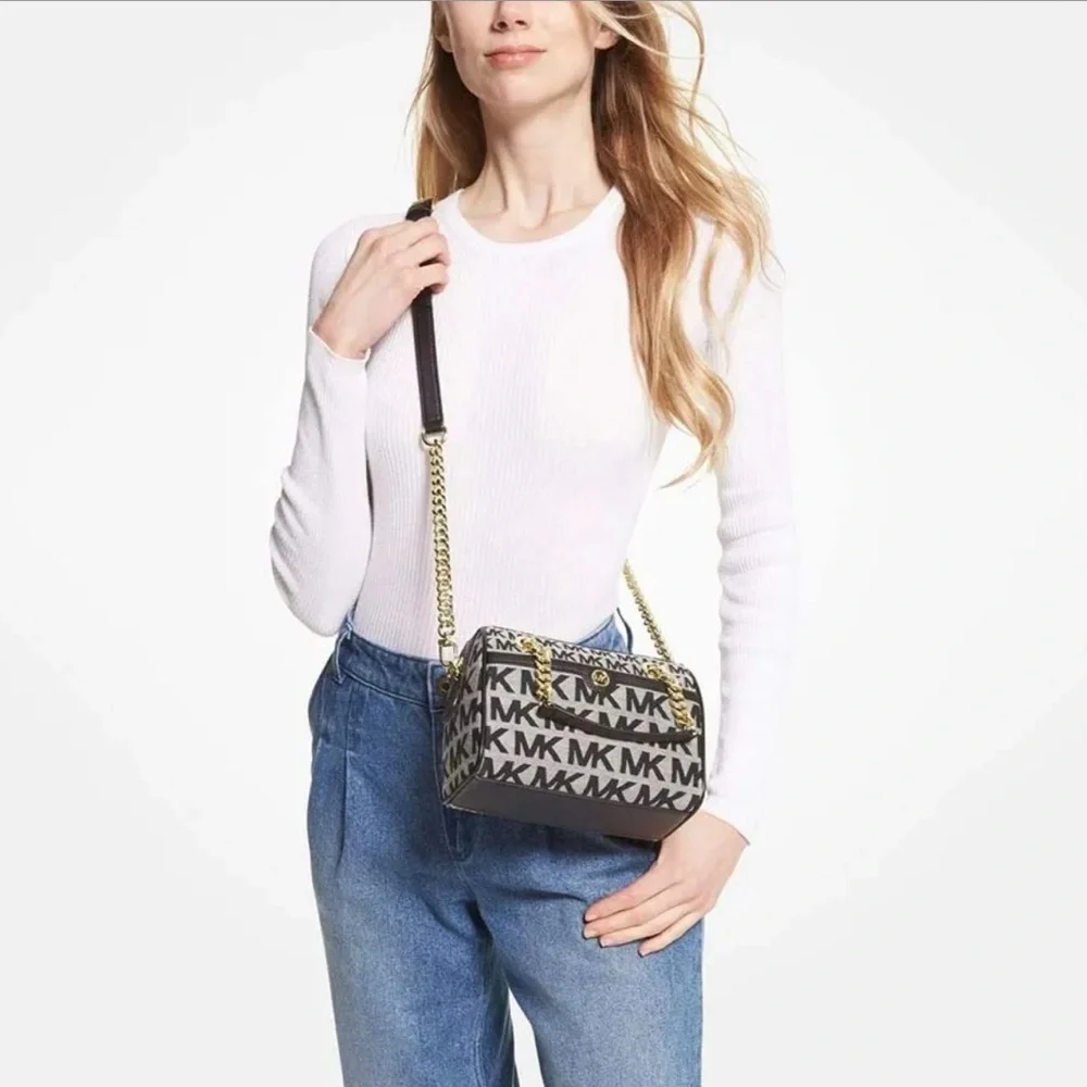 Michael Kors Blaire Extra-Small Logo Satchel in black - Picture 1 of 12